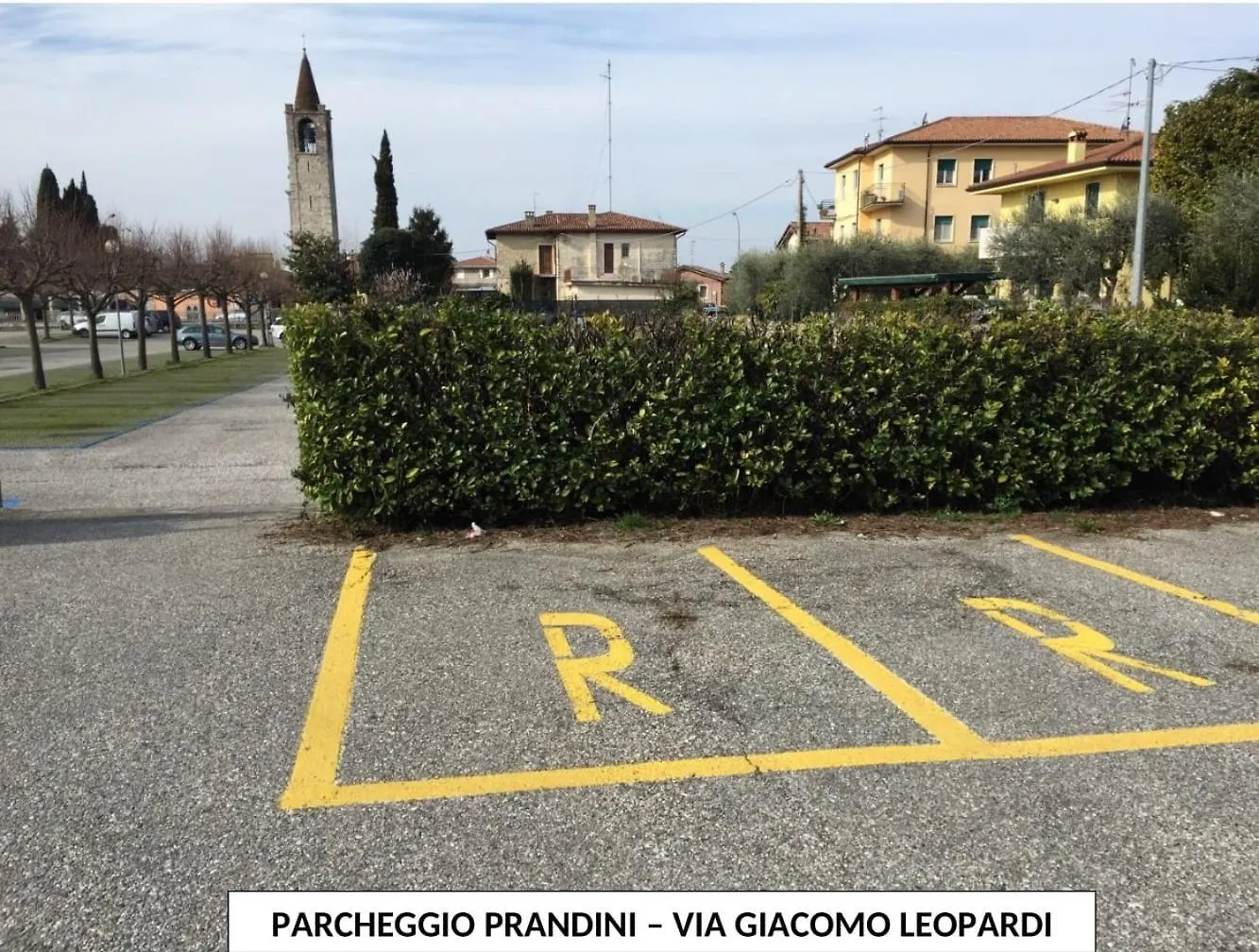 3V Ugo Whit Pool Apartment Bardolino Italy