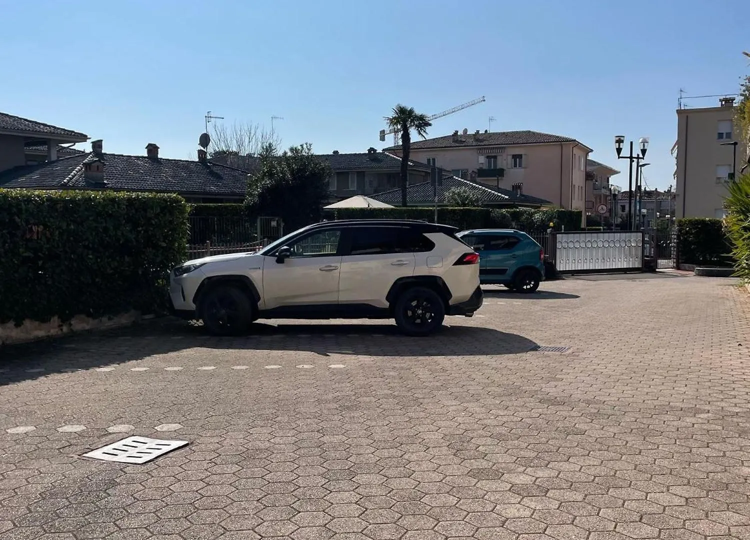 3V Ugo Whit Pool Apartment Bardolino 0*,  Italy