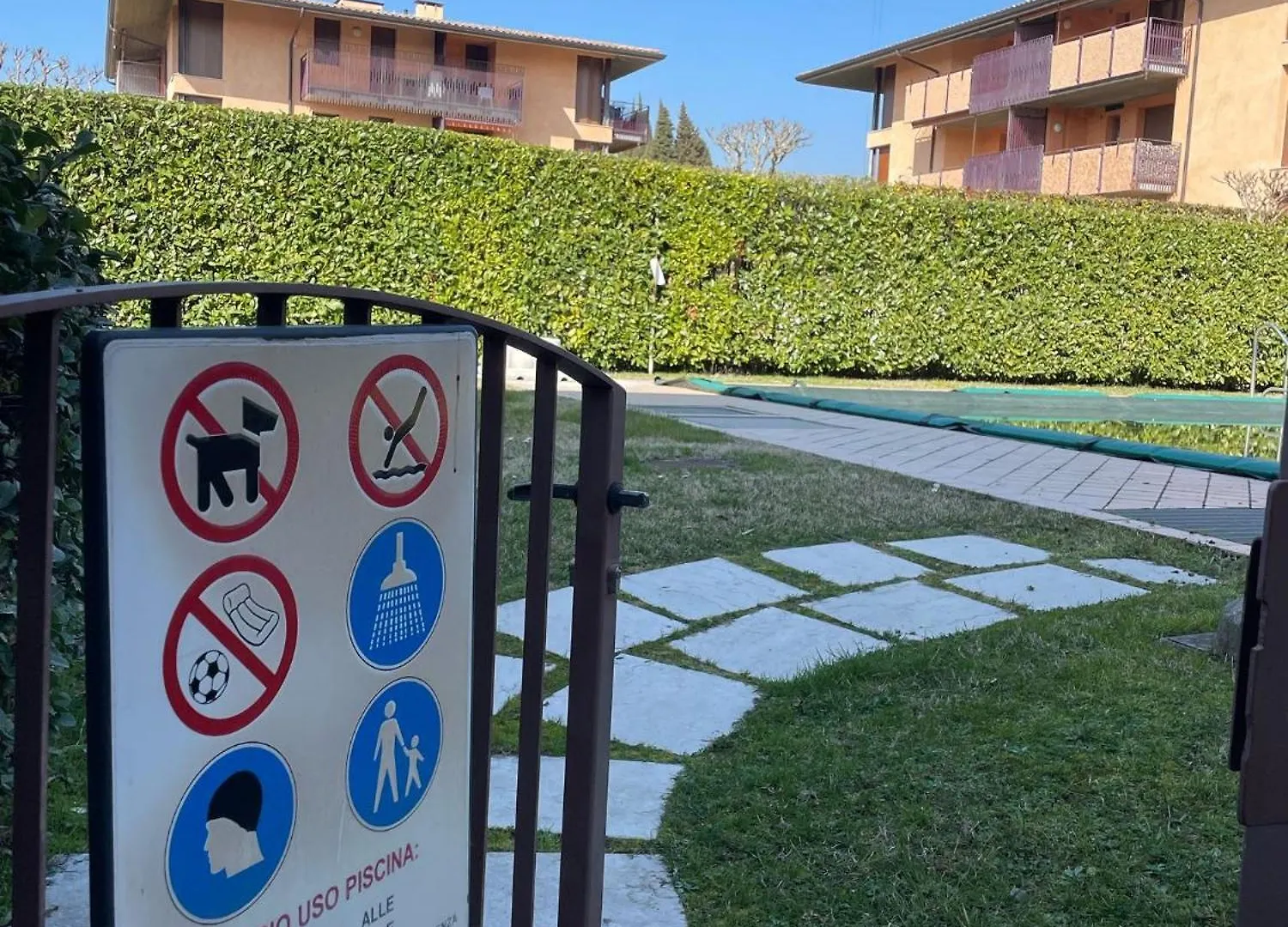 3V Ugo Whit Pool Apartment Bardolino
