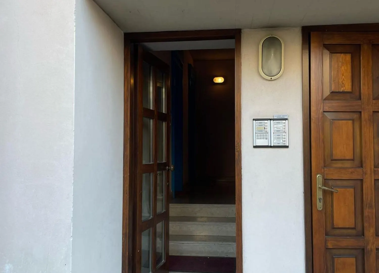3V Ugo Whit Pool Apartment Bardolino