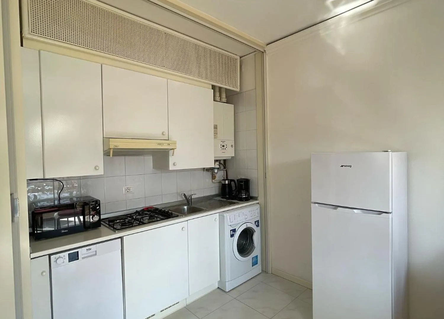 3V Ugo Whit Pool Apartment Bardolino 0*,