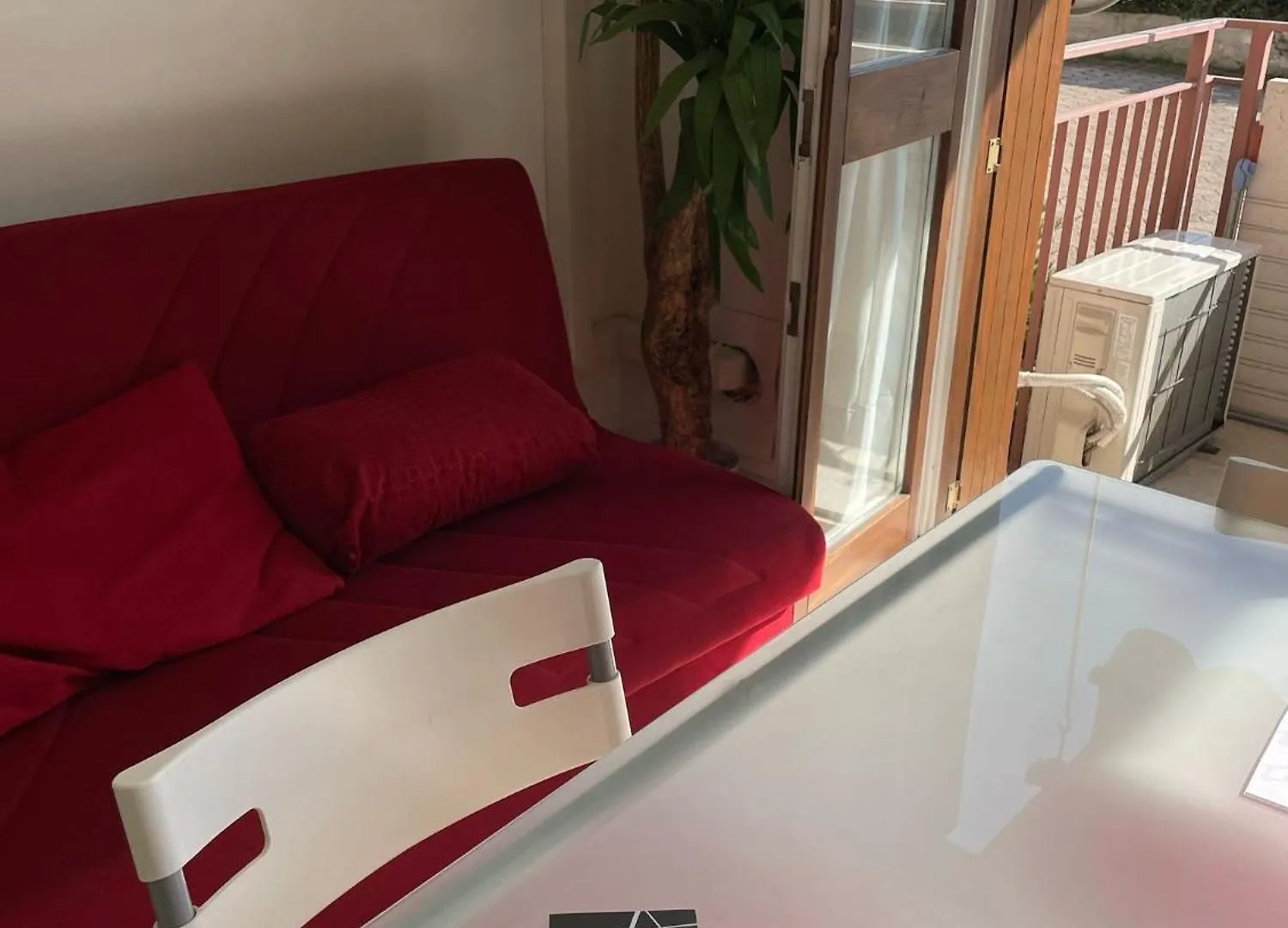 3V Ugo Whit Pool Apartment Bardolino Italy