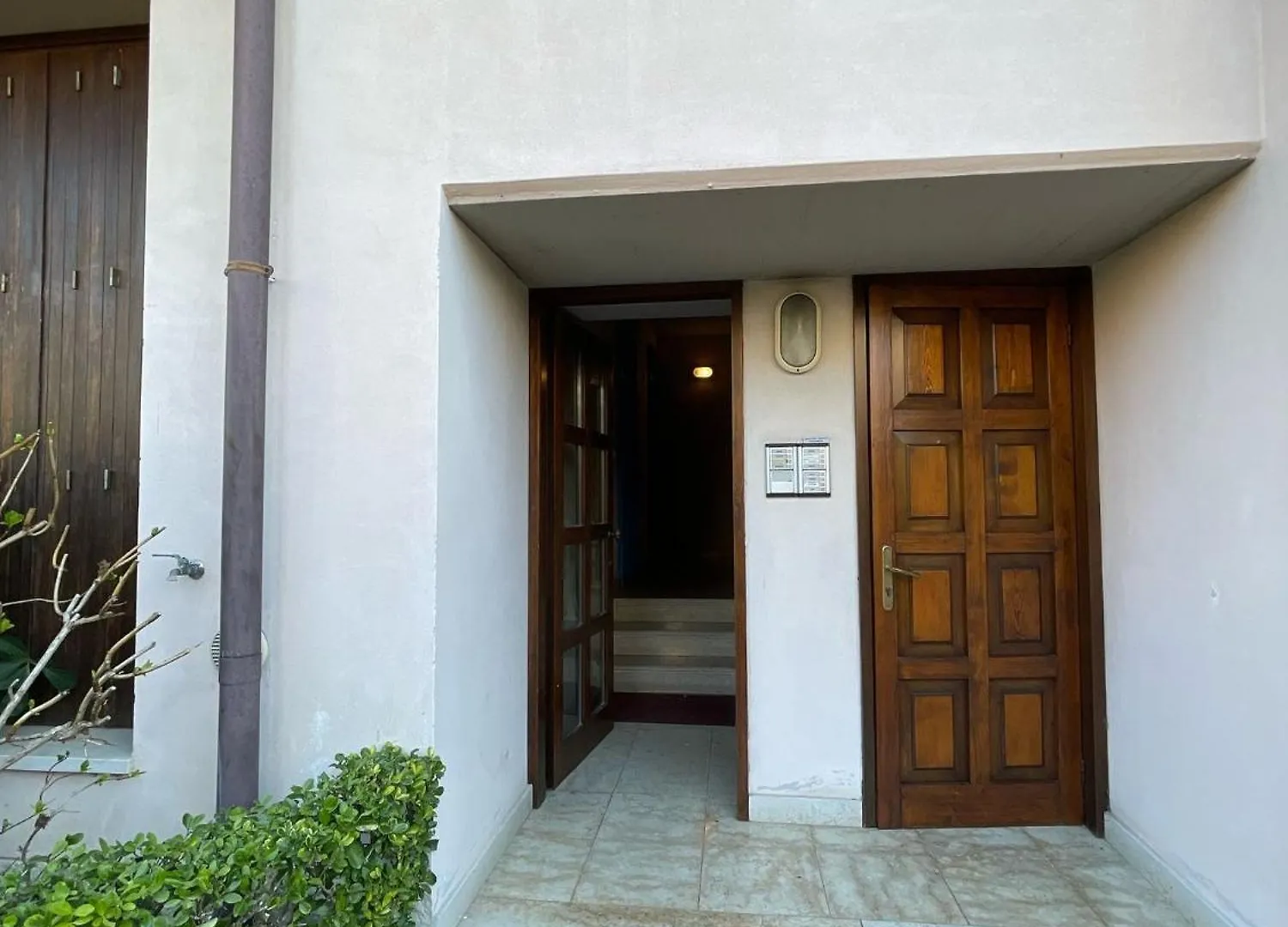3V Ugo Whit Pool Apartment Bardolino