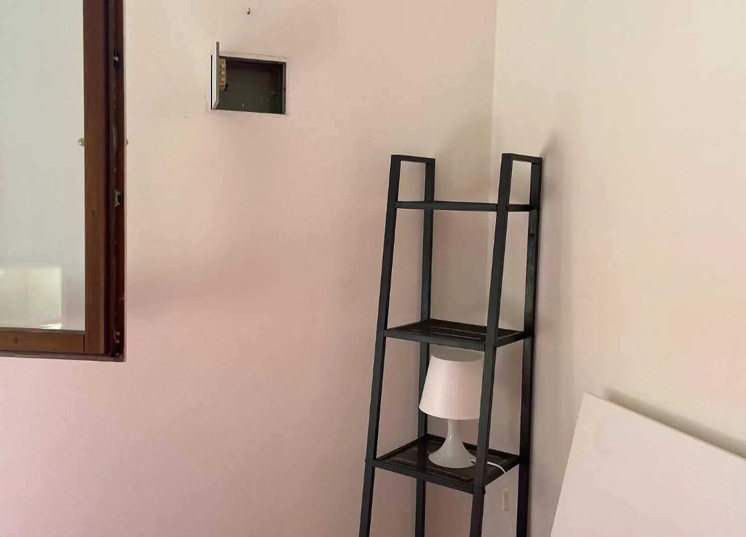 3V Ugo Whit Pool Apartment Bardolino